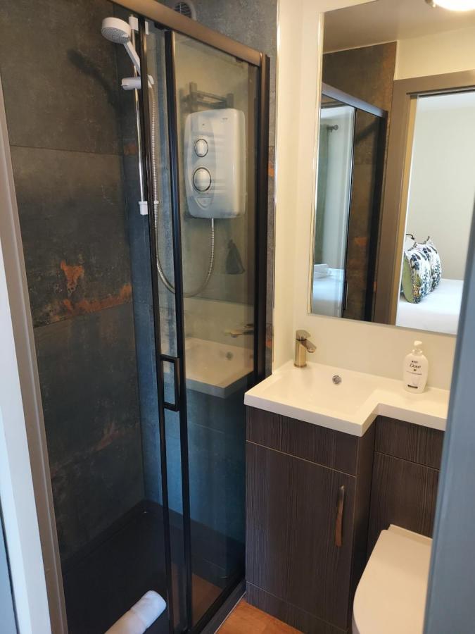 Holyrood New Apartment เอดินบะระ ภายนอก รูปภาพ
